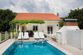 Villa with pool near Split